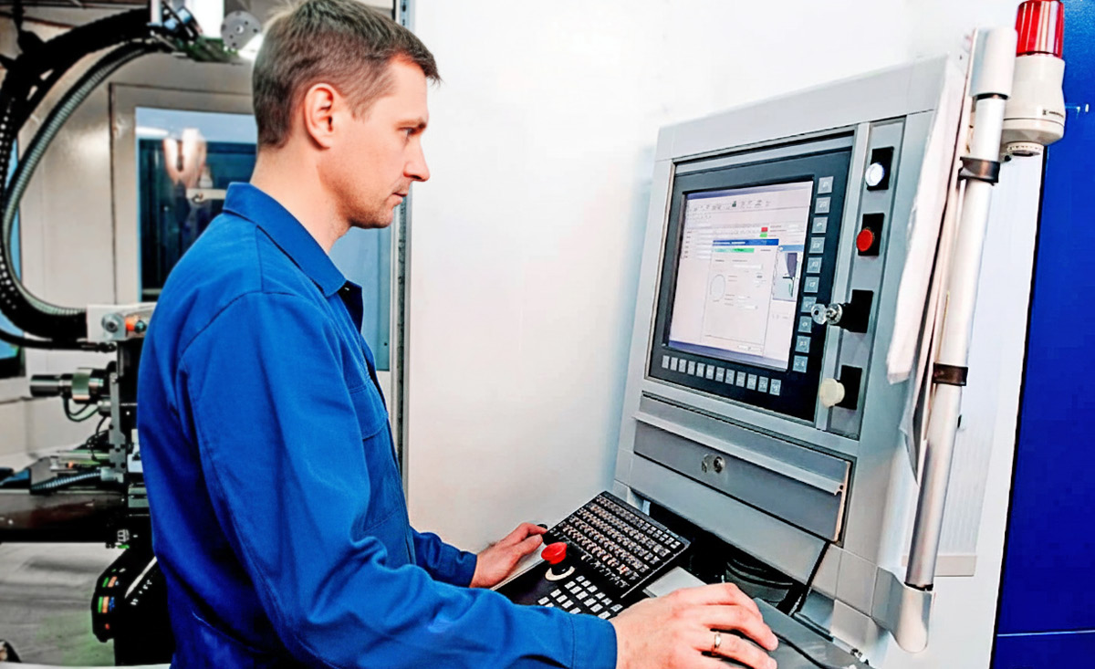 LED machine lights in use at LED2WORK